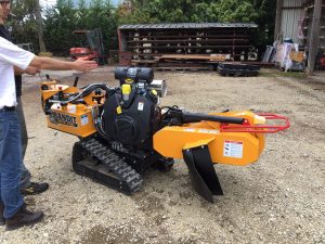 Rogneuse de souche Bandit ZT1844